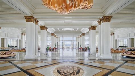 inaugurazione palazzo versace dubai|palazzo versace dubai booking.